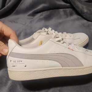 Puma White and Gray Sneakers